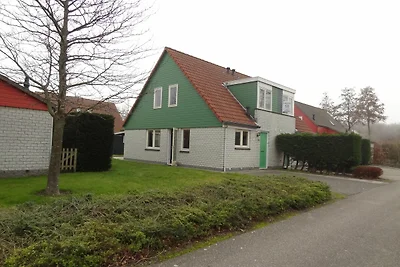 Schönes Ferienhaus in Strandnähe