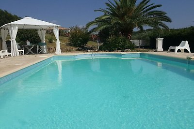 Ferienhaus in Lorgues mit Schwimmbecken