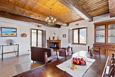 Geschmackvolles Herrenhaus in Morano Calabro ...
