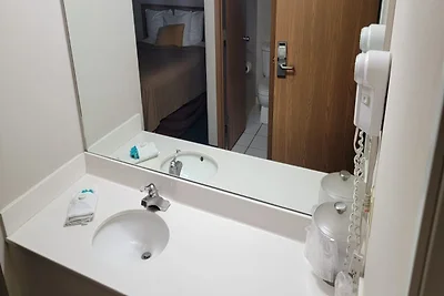 1 Kingsize Bed En 1 Queensize Bed