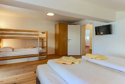 Luxuriöses Ferienhaus mit Sauna in Krimml