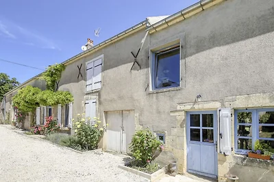 Burgundisches Bauernhaus in Talon mit Kamin
