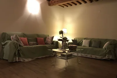 Casale Toscano indipendente in campagna