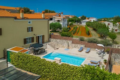 Ferienhaus in Rovinjsko mit Pool