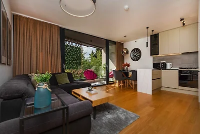 Apartment Floramye - Three Bedroom Apartment ...