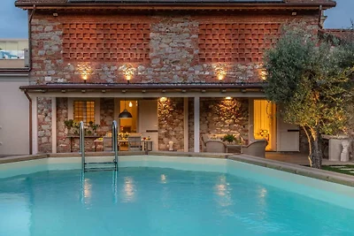 Charmante Lucca-Villa mit Garten