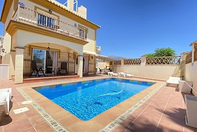 Villa in Nerja mit Pool am El Playazo Strand