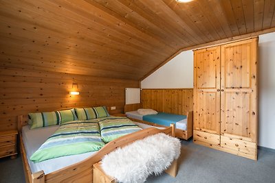 Gemütliches Appartement in Tirol mit Balkon