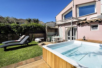 Luxurious Holiday Home in Acireale with...