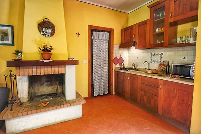 Attraente villa con piscina