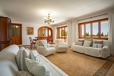 Elegante Villa für 12 Gäste mit Pool auf...