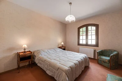 Schöne Villa mit privatem Garten in Pineuilh
