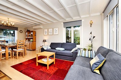 Modern vakantiehuis met privétuin