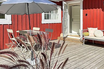3 person holiday home in Mönsterås