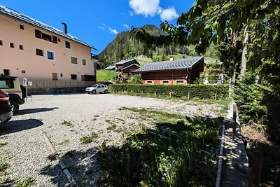 Wohnung in Arèches mit großer Terrasse