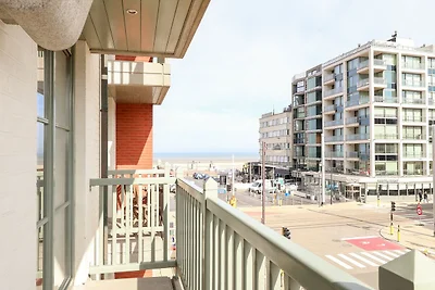 Appartement met 2 kamers en balkon