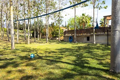 Villa in Llubà mit Pool und Tennisplatz