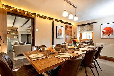 Ferienhaus mit 4 Schlafzimmern in Kirkby Lons...