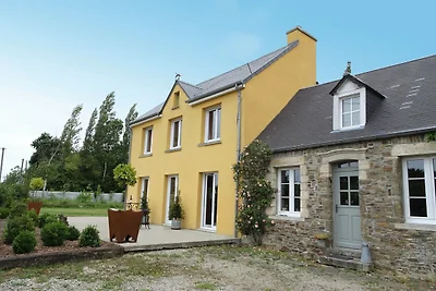 Hochwertig renoviertes Landhaus nahe Küste