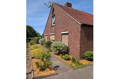 Ferienhaus in Dunum mit Schwimmbecken