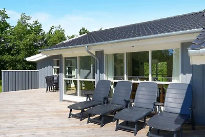 Modernes Refugium mit Sauna -- By Traum...