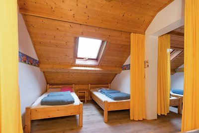 Großzügiges Ferienhaus mit Sauna in Deiffelt...