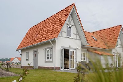Doppelhaus-Villa mit Terrassenheizung, 400m v...