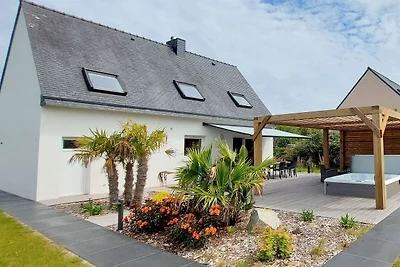 Komfortables Ferienhaus mit Whirlpool in...