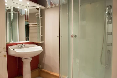 Geräumiges Ferienhaus in Theux mit Pool