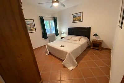 Spaziosa villa con piscina privata in...