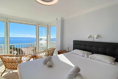 Wohnung in Nerja mit Garten und Poolblick