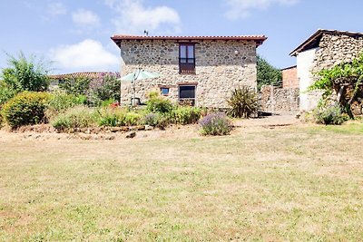 Modernes Ferienhaus mit Garten