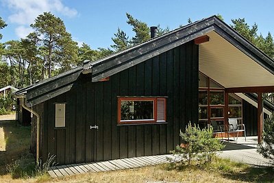 Idyllisches Ferienhaus in Nexø mit Sauna