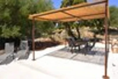 Trullo Ferienhaus mit Poolanlage in...