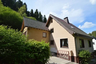 Ferienhaus mit Garten in Hellenthal in der...