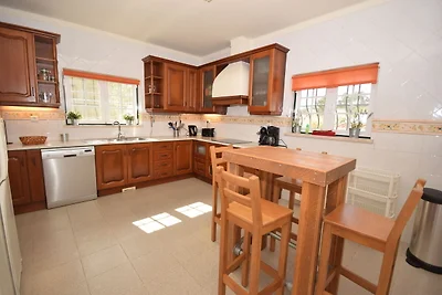 Luxuriöse Villa mit tollem Außenpool