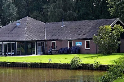 Gut ausgestattetes Gruppenhaus mit Geschirrsp...