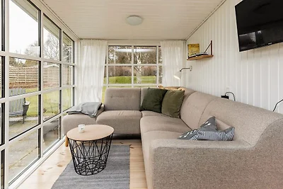 4 Personen Ferienhaus in Væggerløse-By Traum