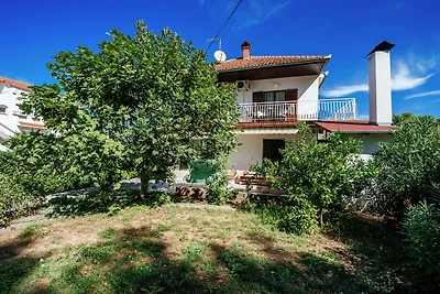 Geräumiges Apartment in Pakostane, Dalmatien,...
