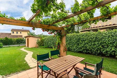 Casa Vacanze a Noves con Piscina