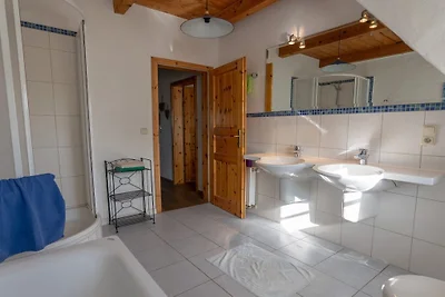 Ferienwohnung mit 2 Schlafzimmer