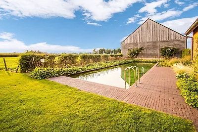 Gemütliches Ferienhaus mit Sauna in Zonnebeke