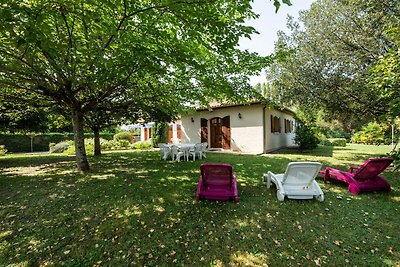 Schöne Villa mit privatem Garten in Pineuilh