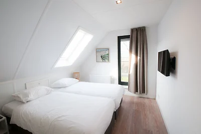 Moderne Lodge mit Kombi-Mikrowelle
