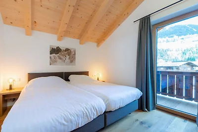 Chalet in Neukirchen am Großvenediger mit...