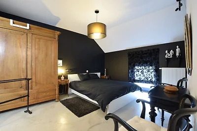 Ferienhaus in Vaux-sur-Sure mit Whirlpool