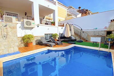Villa in Spagna con piscina vicino spiaggia