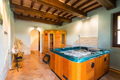 Villa urbana a Perugia con piscina