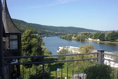 "Am Bernkasteler Moselufer"