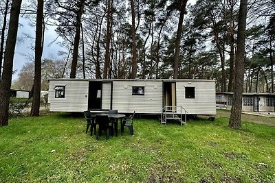 Ferienhaus mit Garten in einem kinderfreundli...